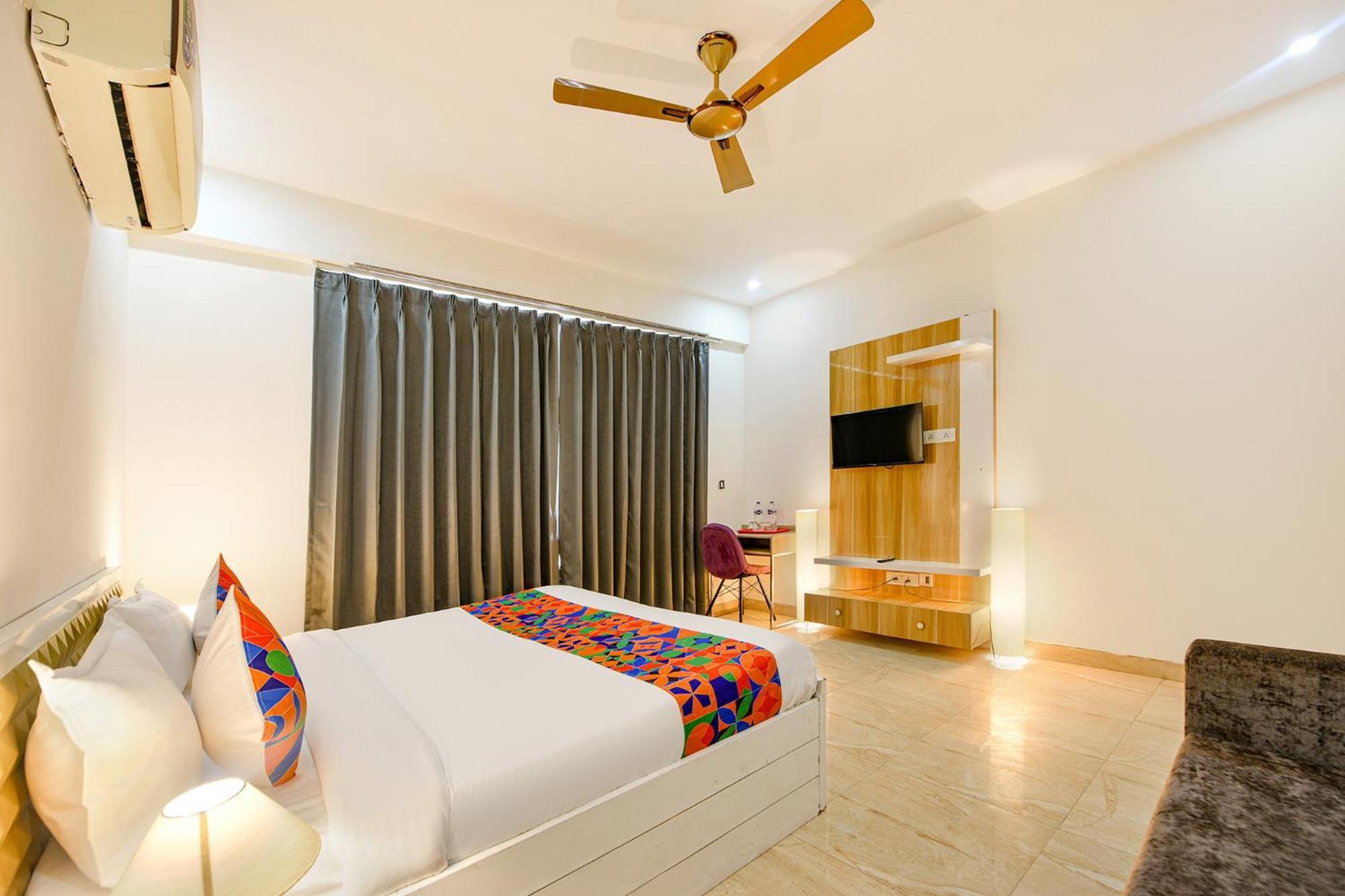Fabhotel Ar Suites Γκουργκάον Εξωτερικό φωτογραφία